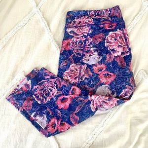 Lularoe Jade Crop workout pant